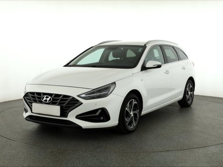 Hyundai i30, 2021 - pohled č. 3