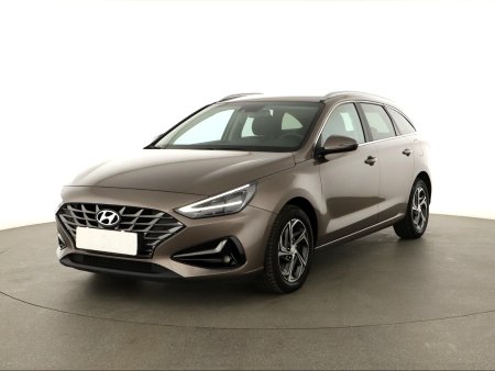 Hyundai i30, 2022 - pohled č. 3