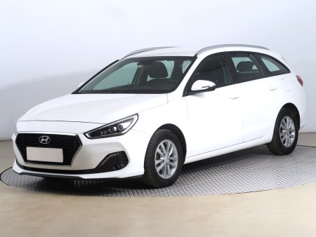 Hyundai i30, 2020 - pohled č. 3