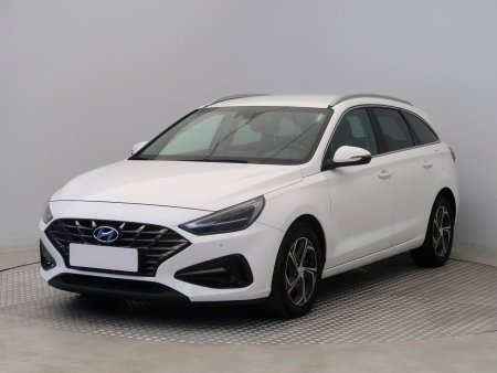Hyundai i30, 2021 - pohled č. 3