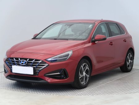 Hyundai i30, 2021 - pohled č. 3