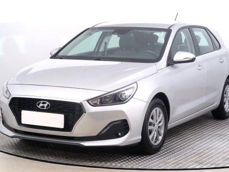 Hyundai i30, 2019 - pohled č. 3