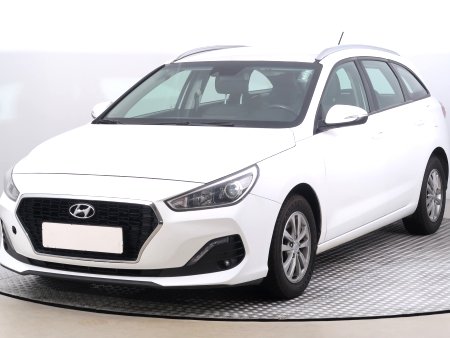 Hyundai i30, 2019 - pohled č. 3