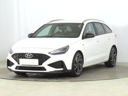 Hyundai i30, 2022 - pohled č. 3