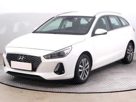 Hyundai i30, 2018 - pohled č. 3