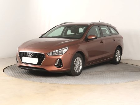 Hyundai i30, 2018 - pohled č. 3