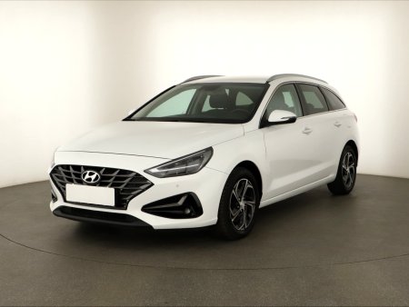 Hyundai i30, 2022 - pohled č. 3