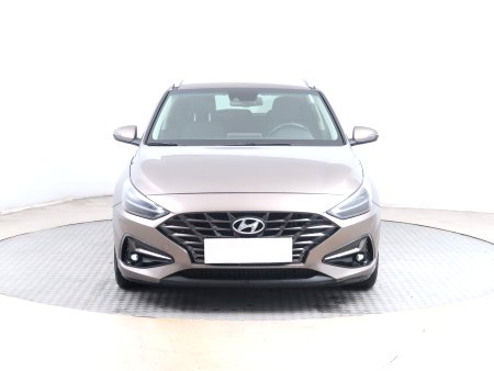 Hyundai i30, 2022 - pohled č. 2