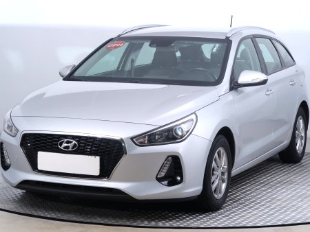 Hyundai i30, 2018 - pohled č. 3
