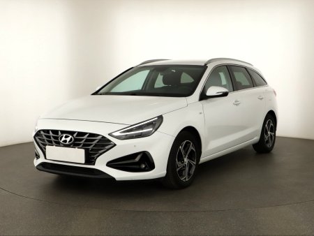 Hyundai i30, 2022 - pohled č. 3