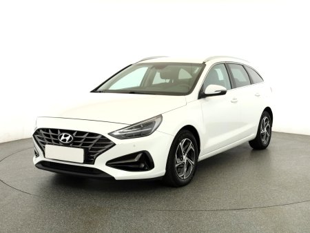 Hyundai i30, 2021 - pohled č. 3