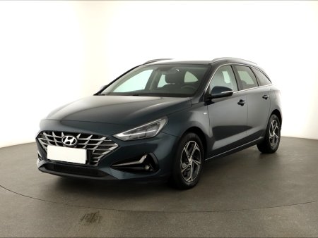 Hyundai i30, 2022 - pohled č. 3