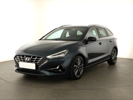 Hyundai i30, 2022 - pohled č. 3