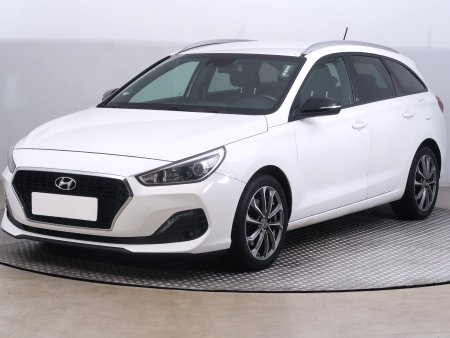 Hyundai i30, 2018 - pohled č. 3
