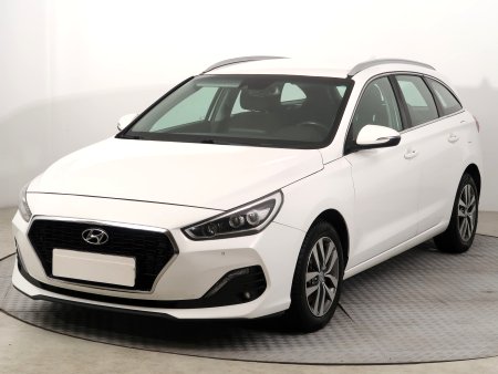Hyundai i30, 2019 - pohled č. 3