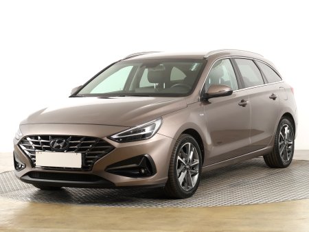 Hyundai i30, 2020 - pohled č. 3
