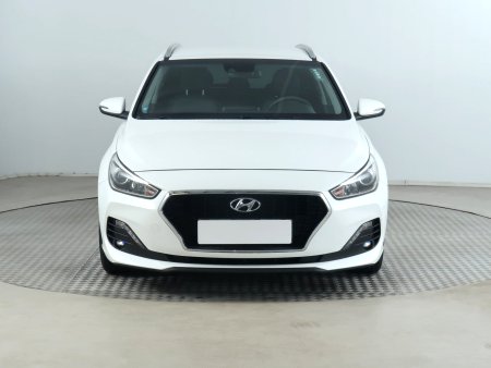 Hyundai i30, 2020 - pohled č. 2