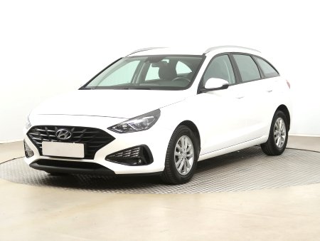 Hyundai i30, 2022 - pohled č. 3