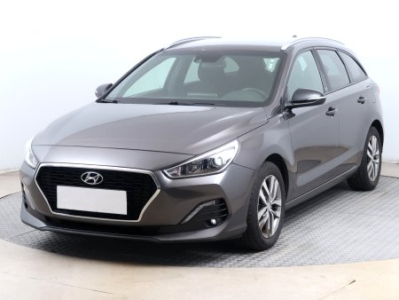 Hyundai i30, 2019 - pohled č. 3