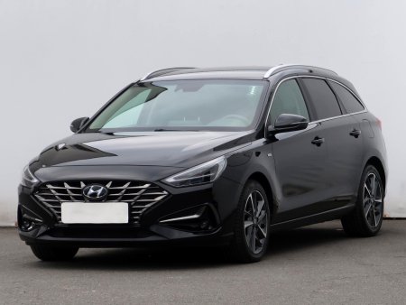 Hyundai i30, 2020 - pohled č. 3