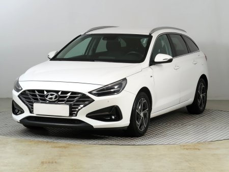 Hyundai i30, 2021 - pohled č. 3