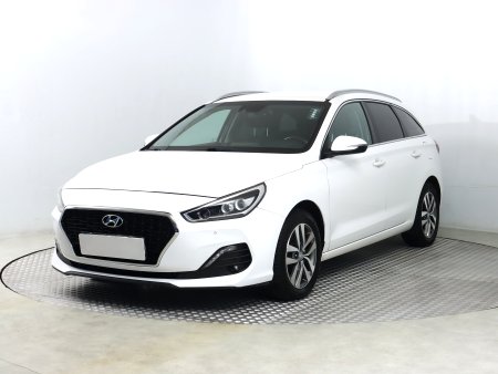 Hyundai i30, 2019 - pohled č. 3
