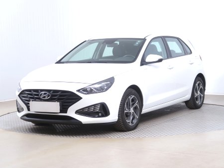 Hyundai i30, 2021 - pohled č. 3