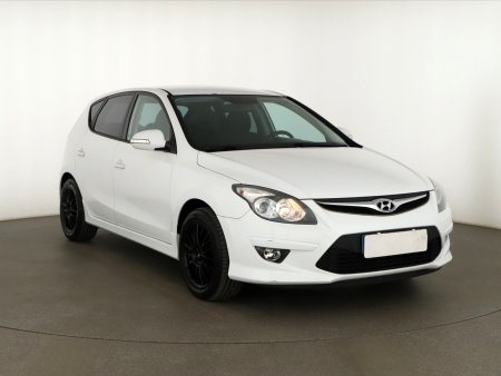 Hyundai i30, 2011