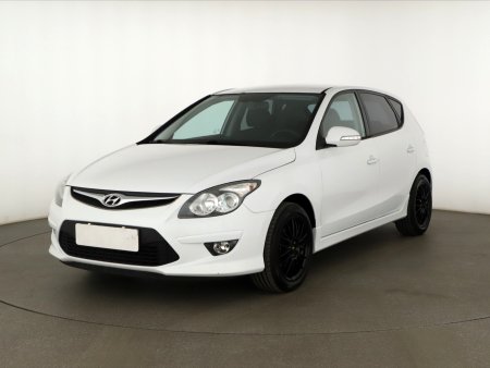 Hyundai i30, 2011 - pohled č. 3