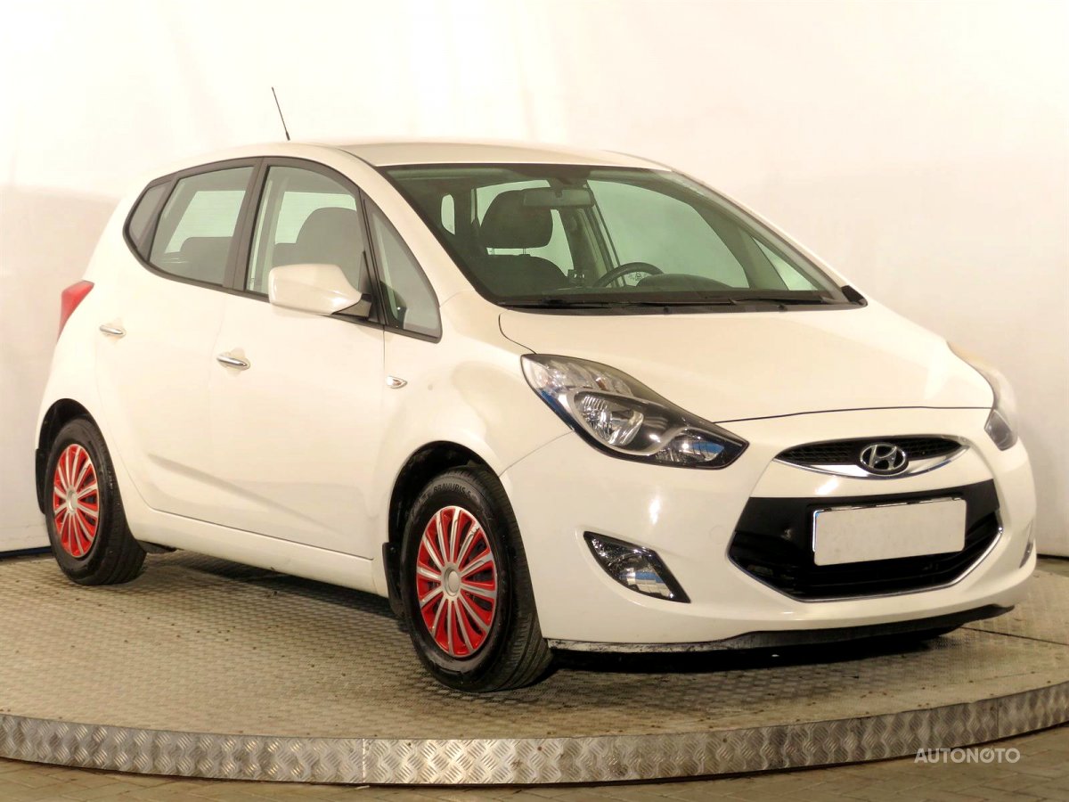Hyundai ix20, 2012 - celkový pohled