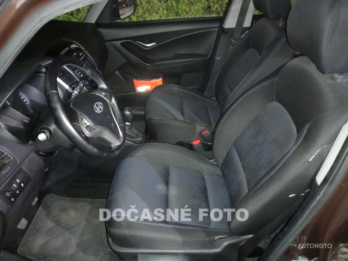Hyundai ix20, 2017 - pohled č. 3