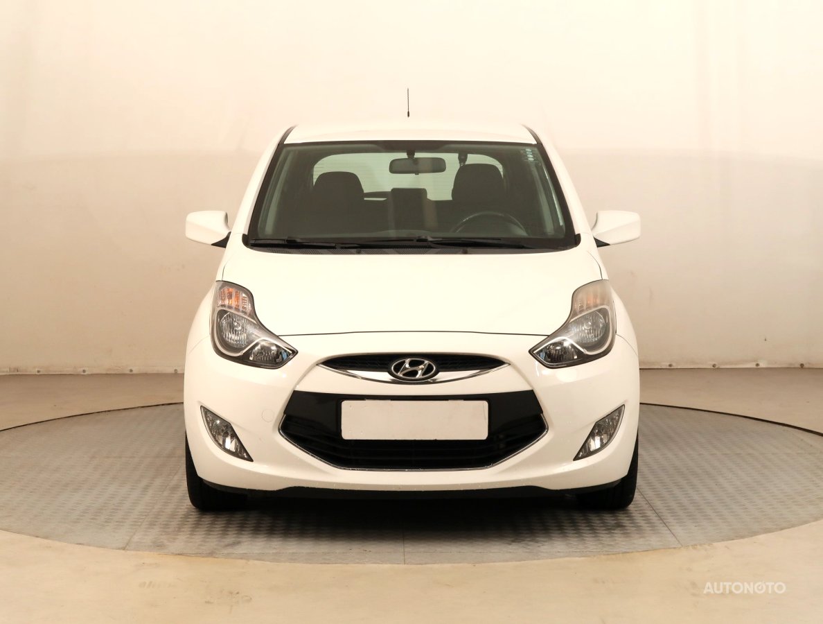 Hyundai ix20, 2011 - pohled č. 2