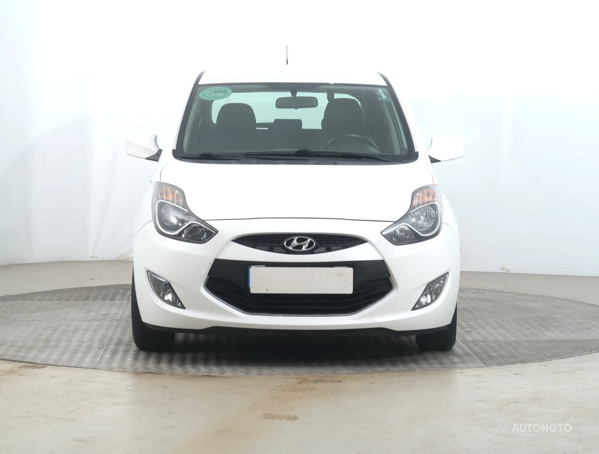 Hyundai ix20, 2014 - pohled č. 2