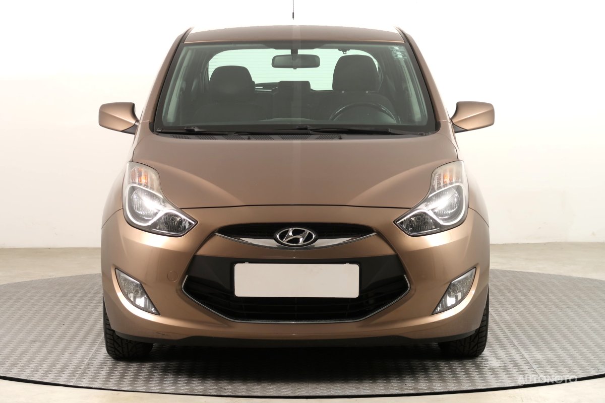 Hyundai ix20, 2012 - pohled č. 2