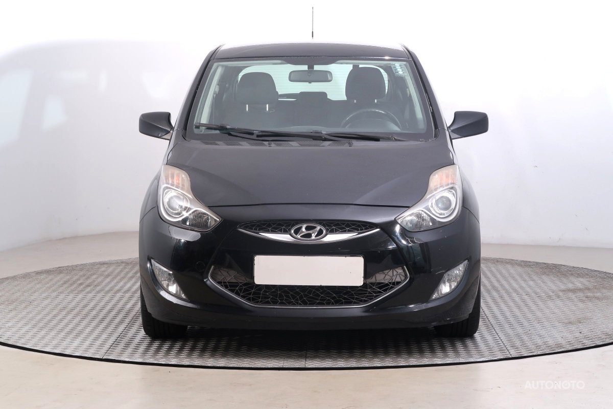Hyundai ix20, 2012 - pohled č. 2