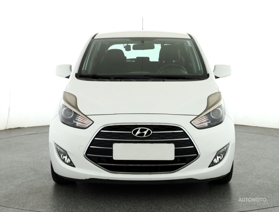 Hyundai ix20, 2015 - pohled č. 2