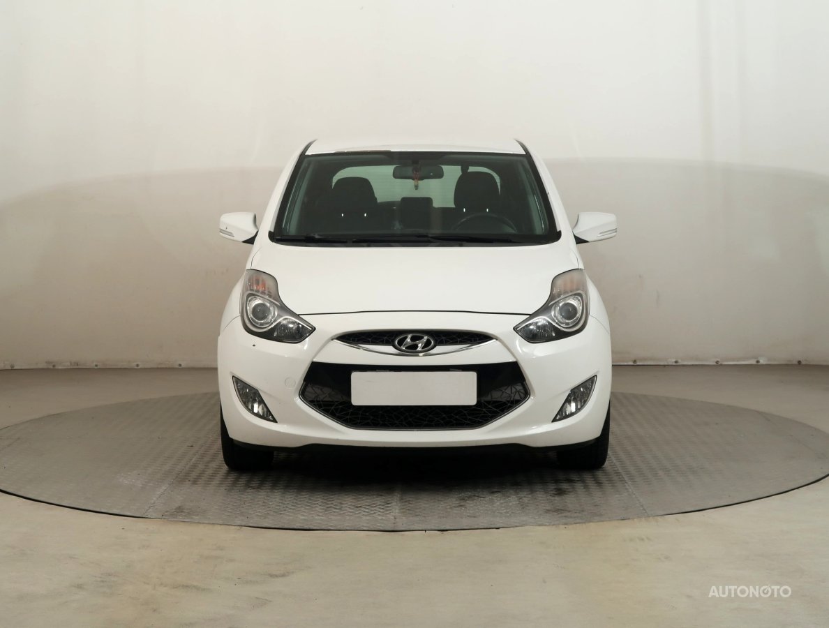 Hyundai ix20, 2012 - pohled č. 2