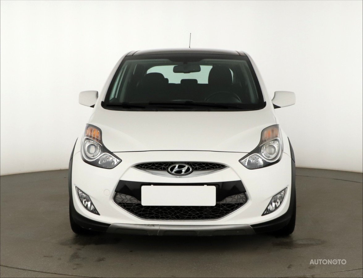 Hyundai ix20, 2014 - pohled č. 2
