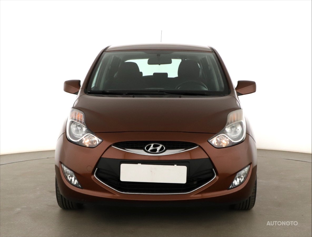 Hyundai ix20, 2012 - pohled č. 2