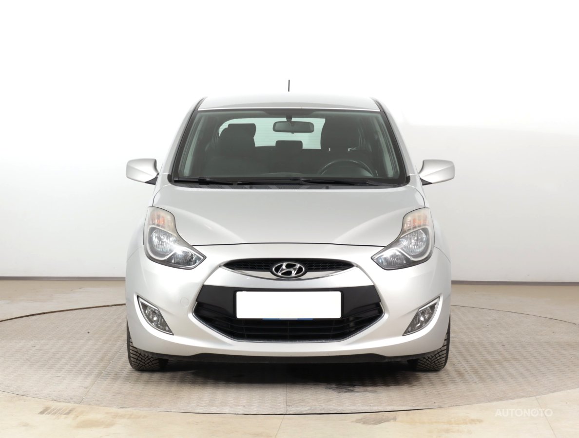 Hyundai ix20, 2012 - pohled č. 2