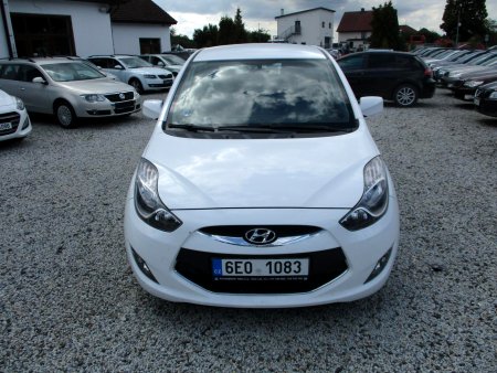 Hyundai ix20, 2014 - pohled č. 2