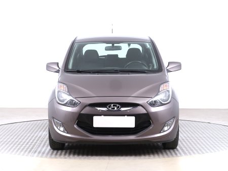 Hyundai ix20, 2013 - pohled č. 2