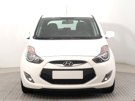 Hyundai ix20, 2011 - pohled č. 2