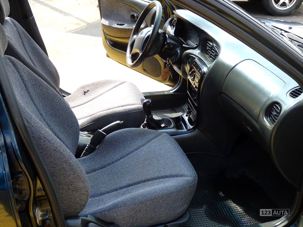 Hyundai Lantra, 1997 - pohled č. 8