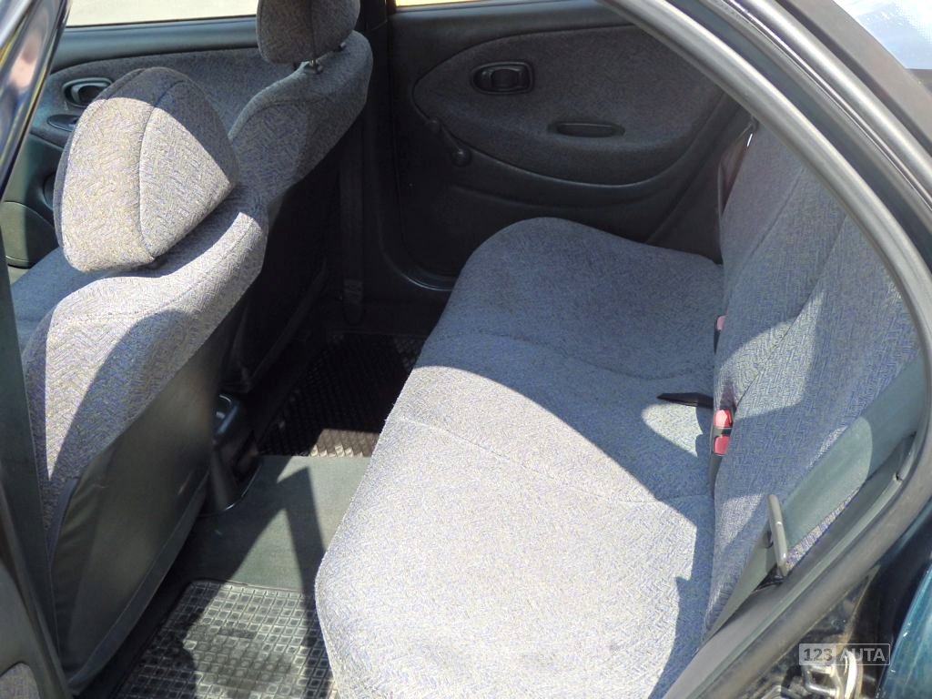 Hyundai Lantra, 1997 - pohled č. 9