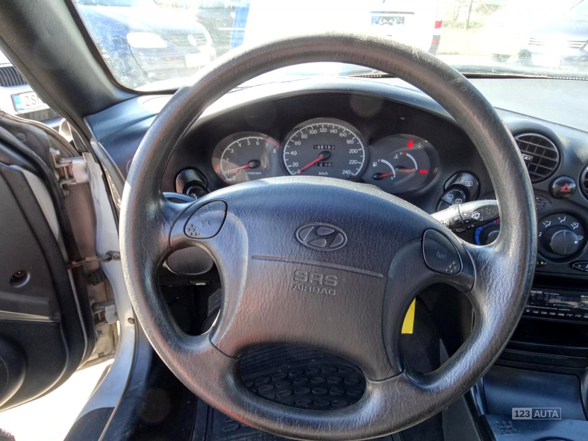 Hyundai Lantra, 1999 - pohled č. 15