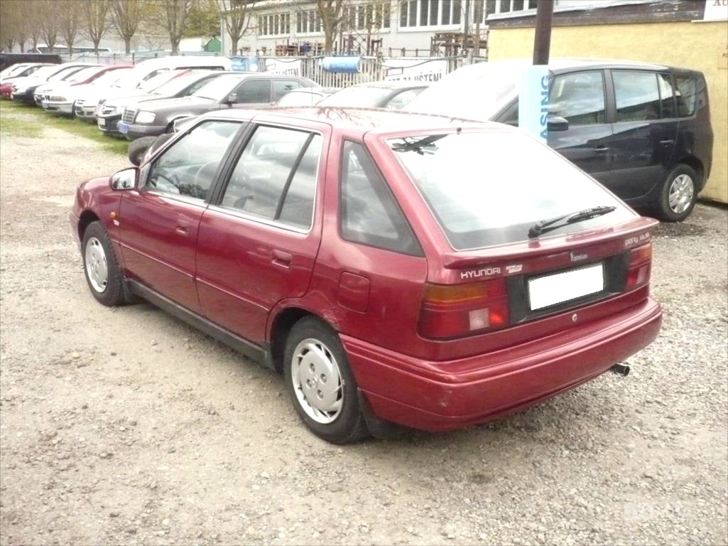 Hyundai Pony, 1993 - pohled č. 2