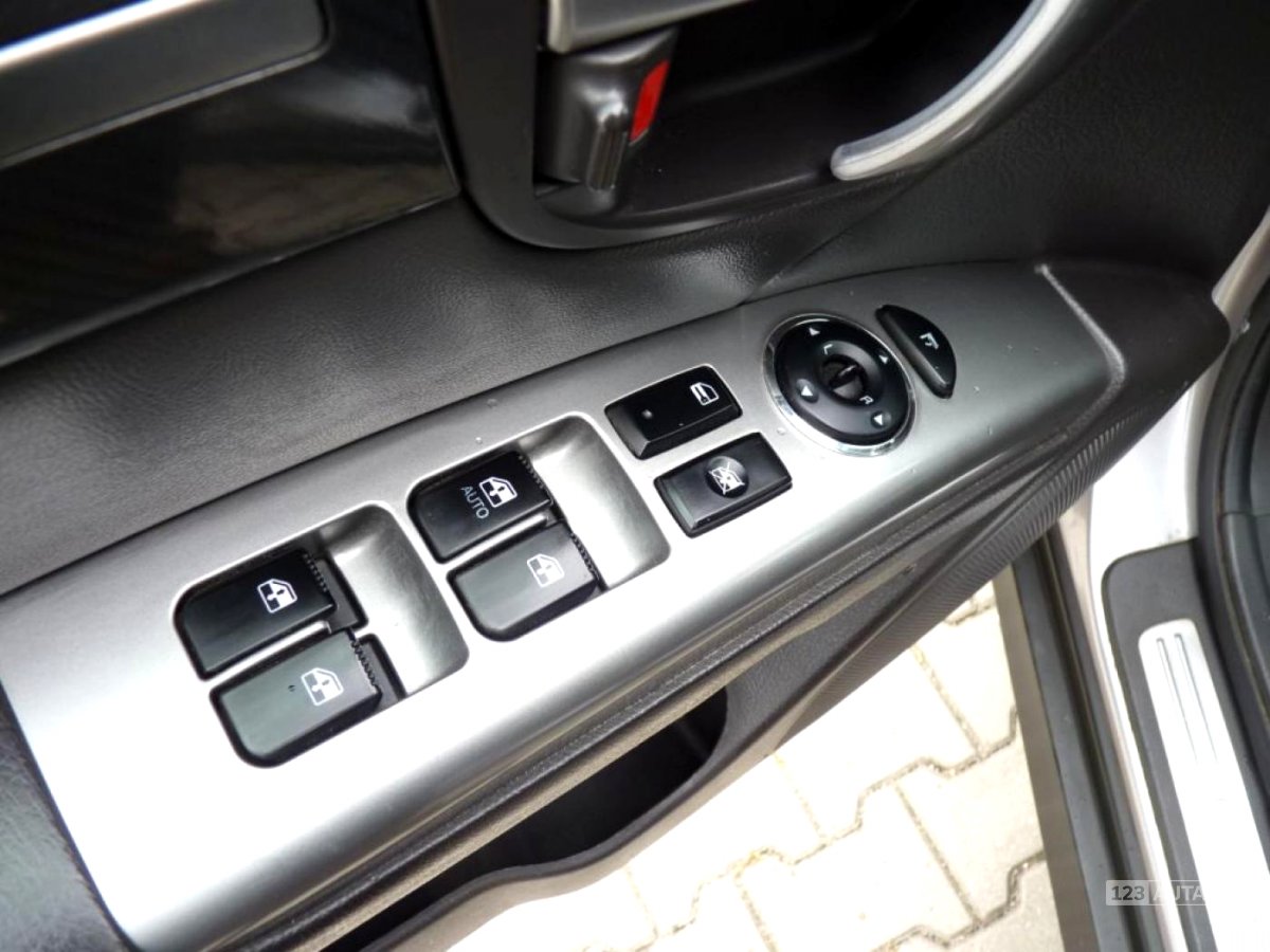 Hyundai Santa Fe, 2011 - pohled č. 12