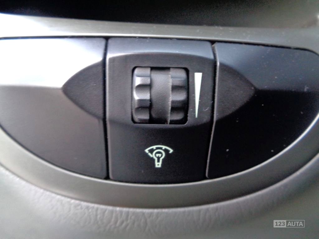 Hyundai Santa Fe, 2003 - pohled č. 18