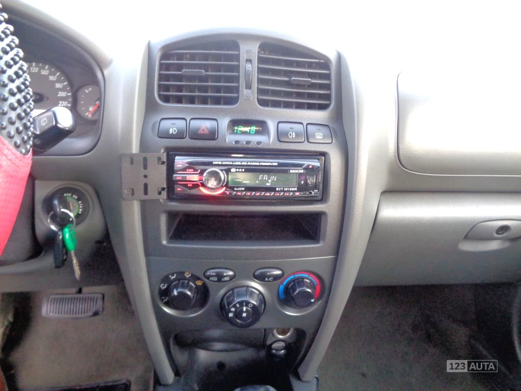 Hyundai Santa Fe, 2003 - pohled č. 22